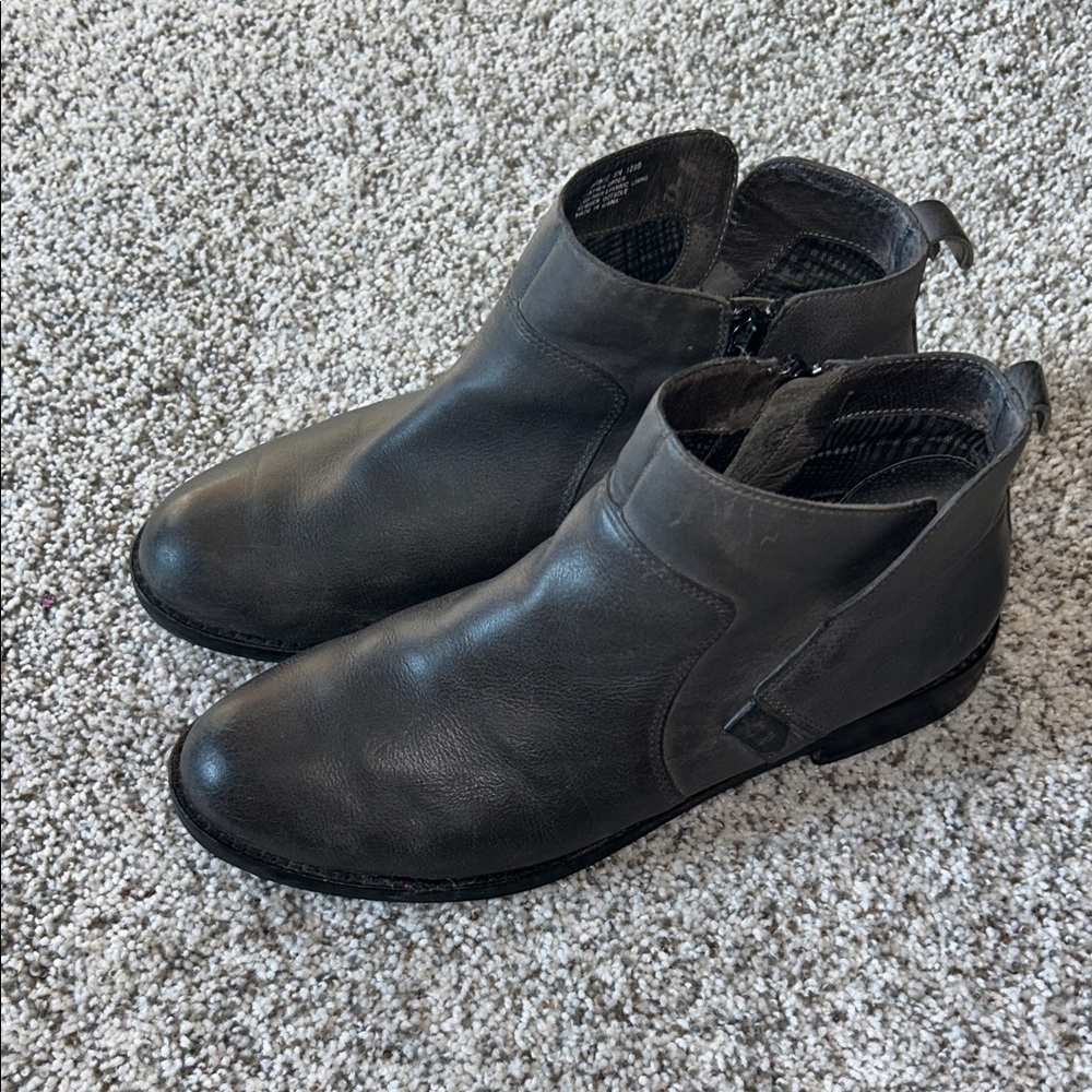 Abeo Dark GrayLeather Boots